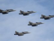 Poplach! Armáda byla upozorněna, Gripeny odstartovaly